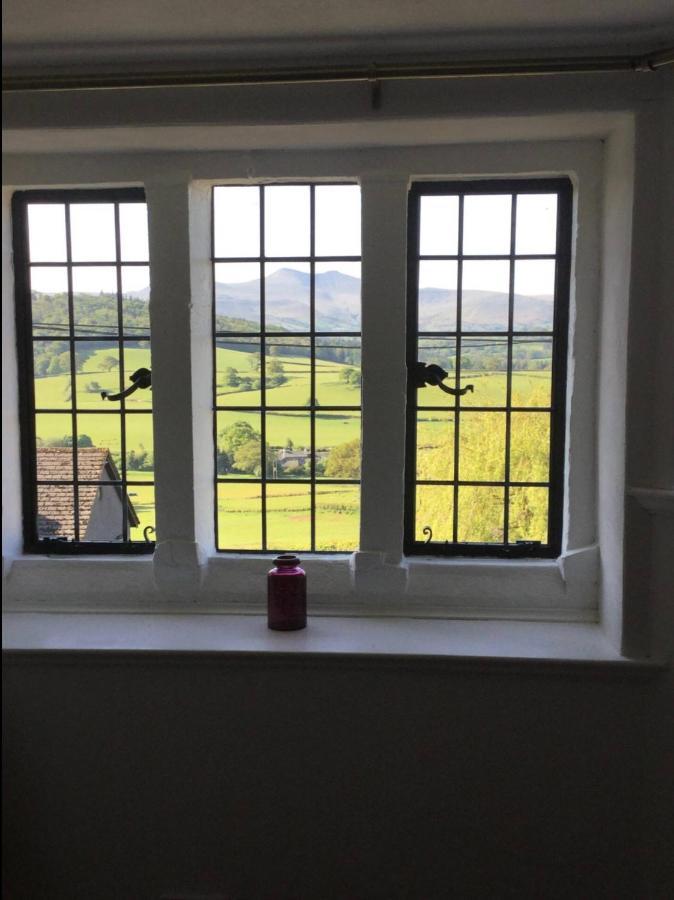 Cosy Arts & Crafts Cottage With Stunning Views بريكون المظهر الخارجي الصورة