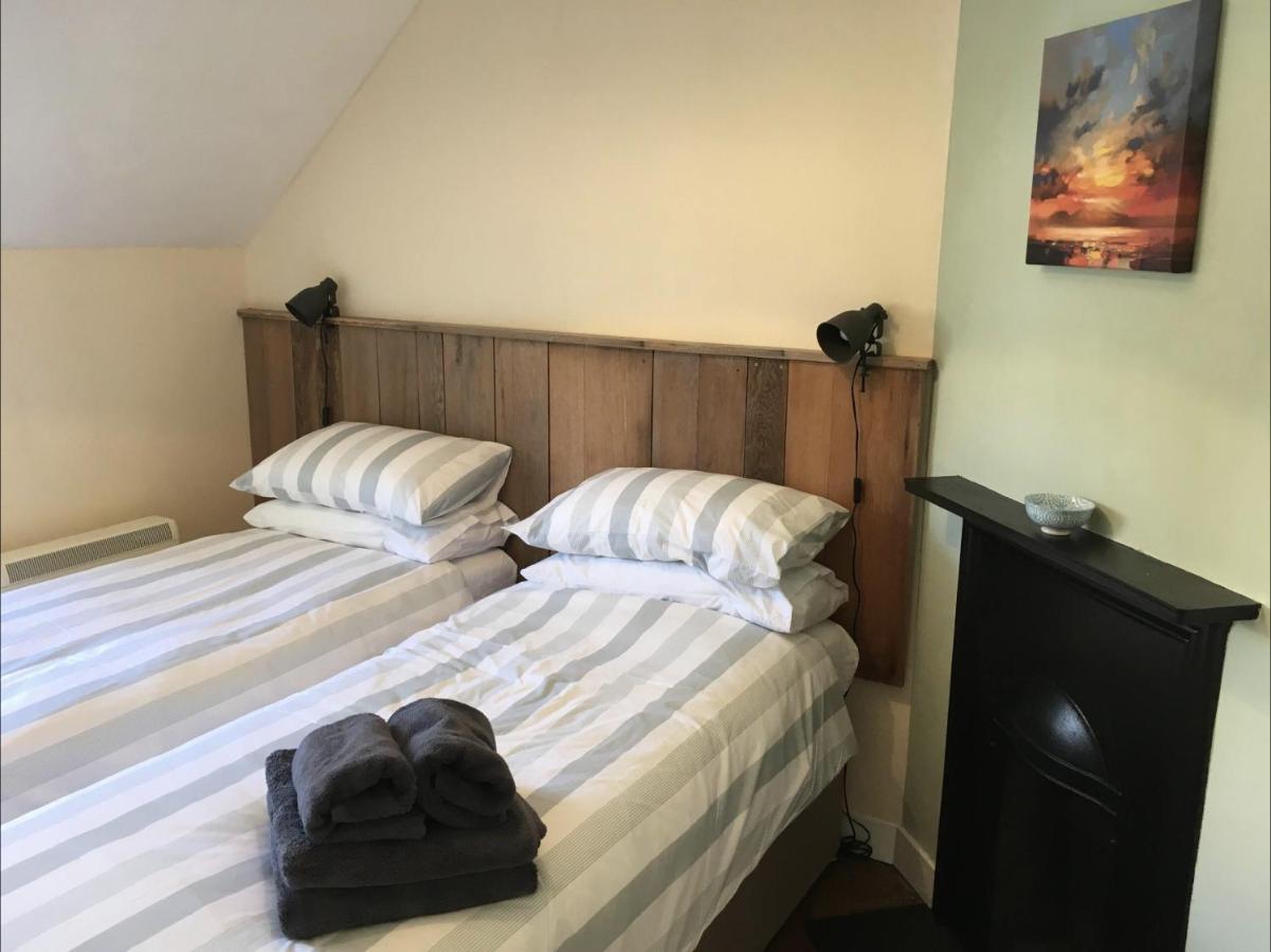 Cosy Arts & Crafts Cottage With Stunning Views بريكون المظهر الخارجي الصورة