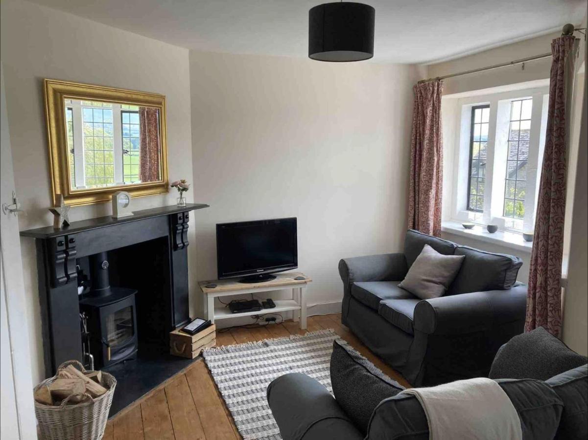 Cosy Arts & Crafts Cottage With Stunning Views بريكون المظهر الخارجي الصورة